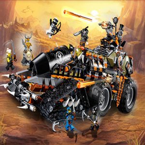 Lego Technic Voiture de chasse avec 8 Figurines