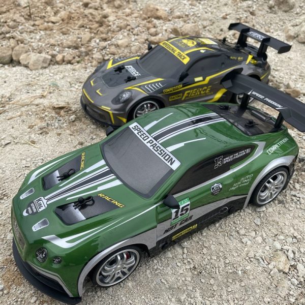 Voiture télécommandée 2.4G 4WD 1/14 Vert – Image 2