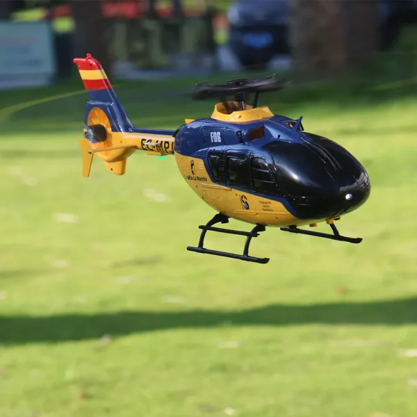 Avion télécommandé Eurocopter EC135 – Image 4
