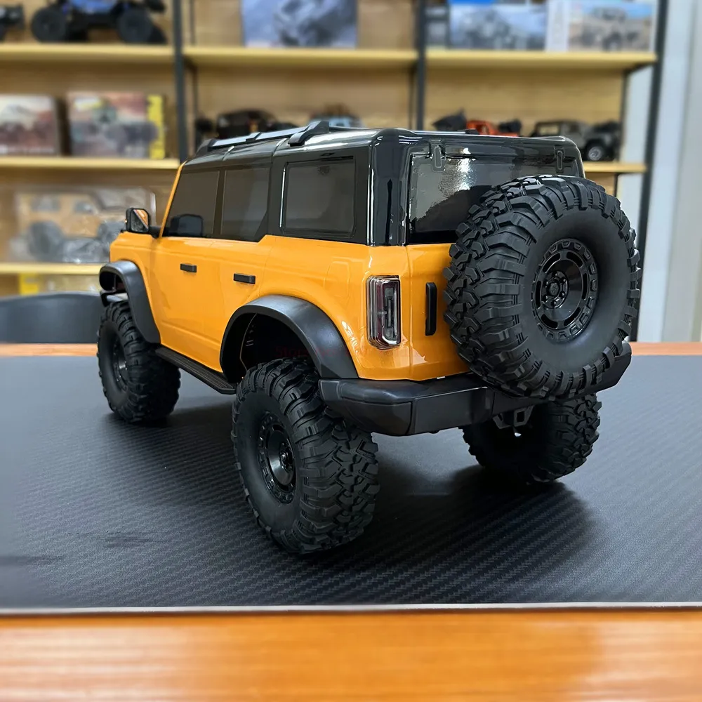Voiture télécommandée tout terrain Jeep Jaune 1/10 – Image 3